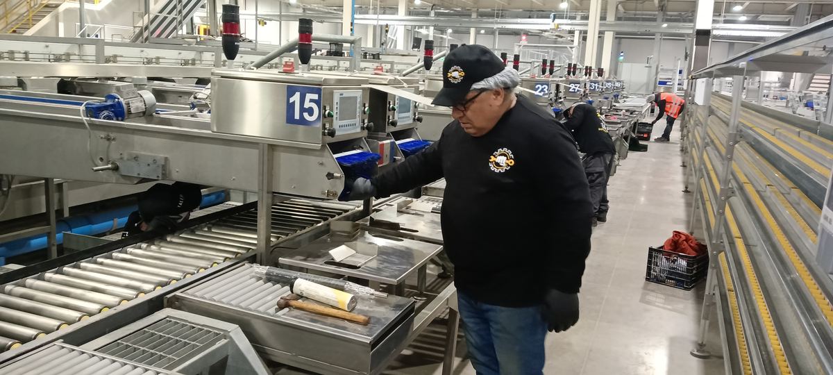Técnico TALEP realizando mantención preventiva — caso 38